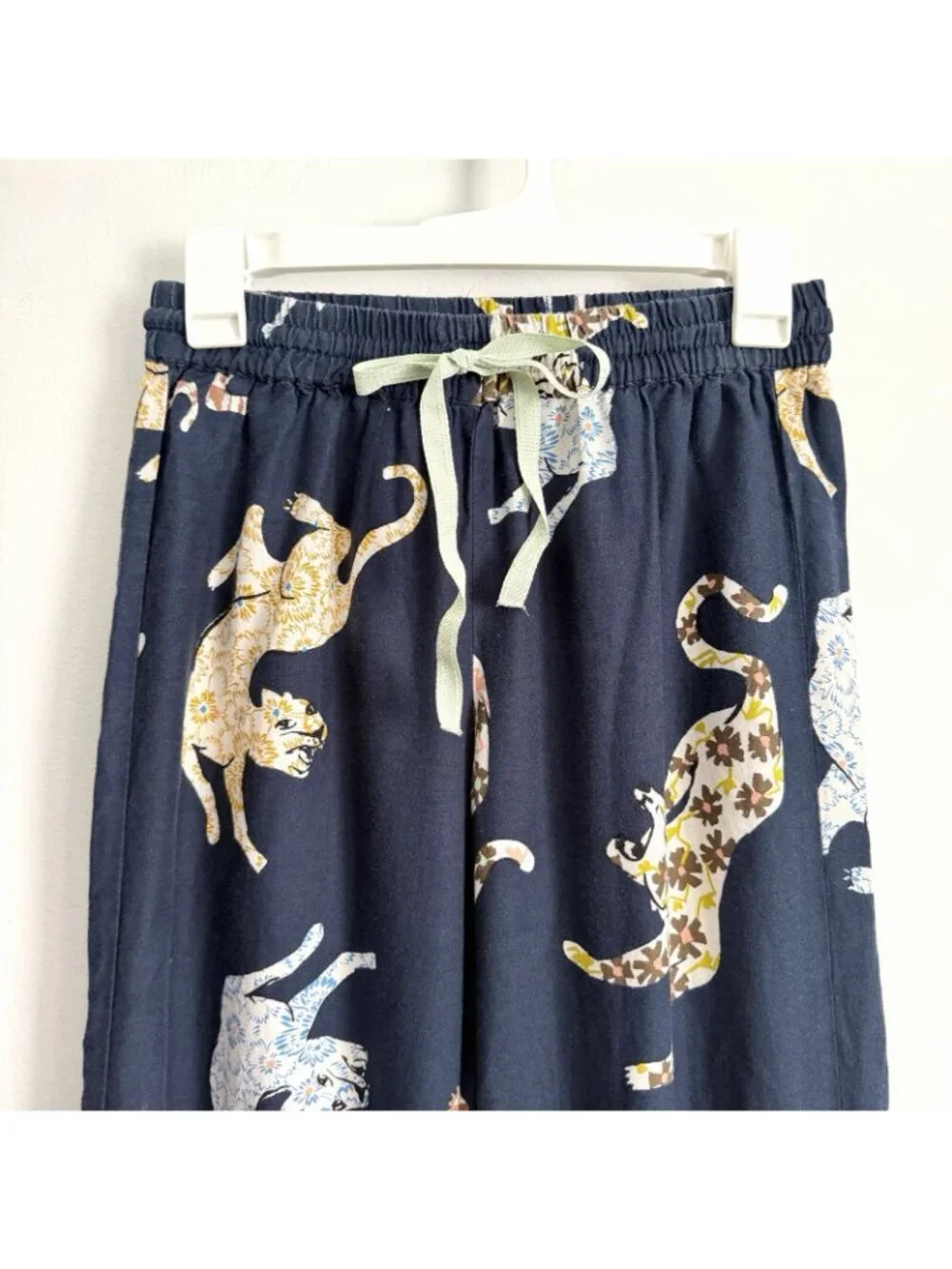 Anthropologie Navy Blue Leopard Print Flannel Pajama Set Shirt Pants Women’s XS